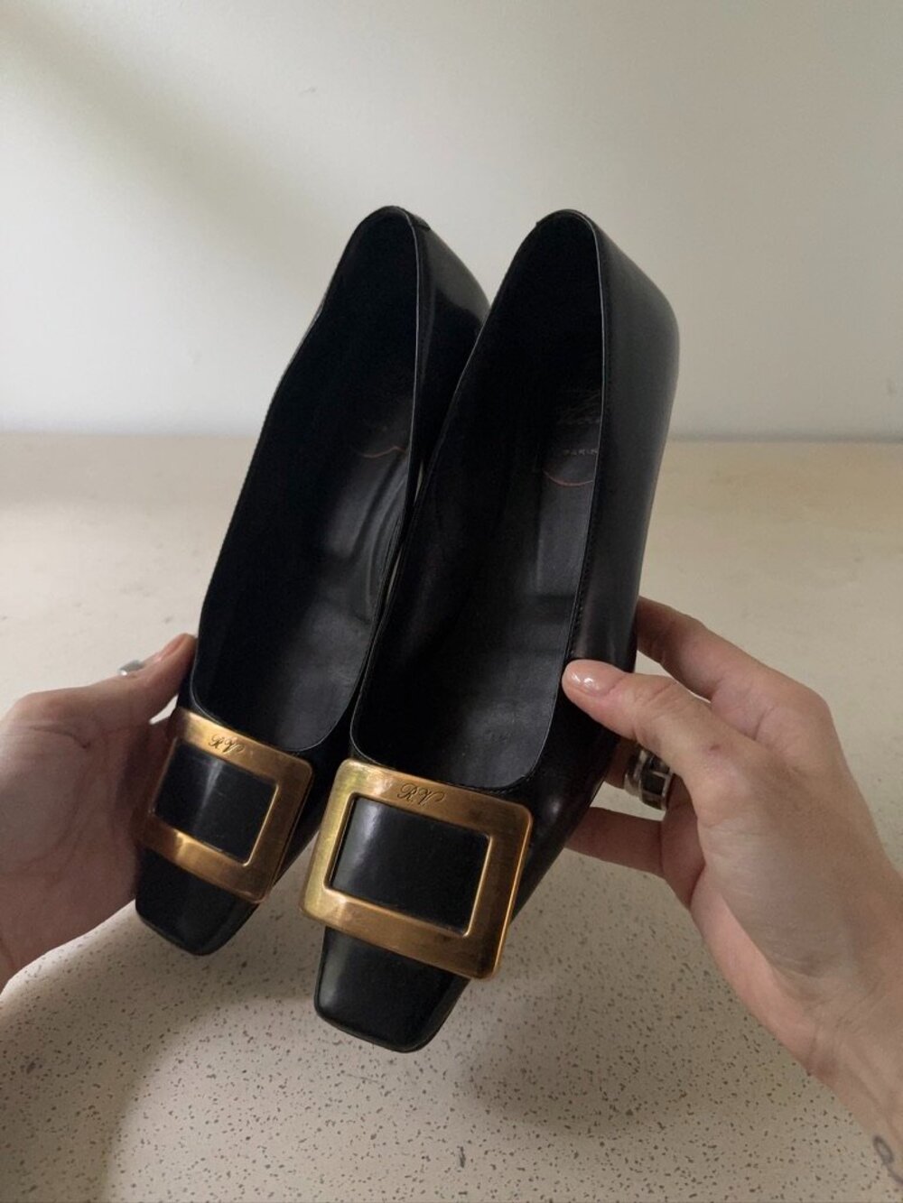 Roger Vivier Belle Vivier Black Leather Gold Buckle Pumps Size 37
